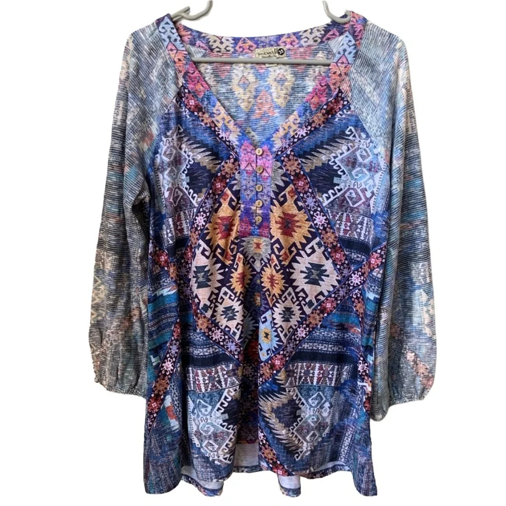 ONE WORLD Women’s Long Elastic Sleeve V-Neck Five Button Tunic
